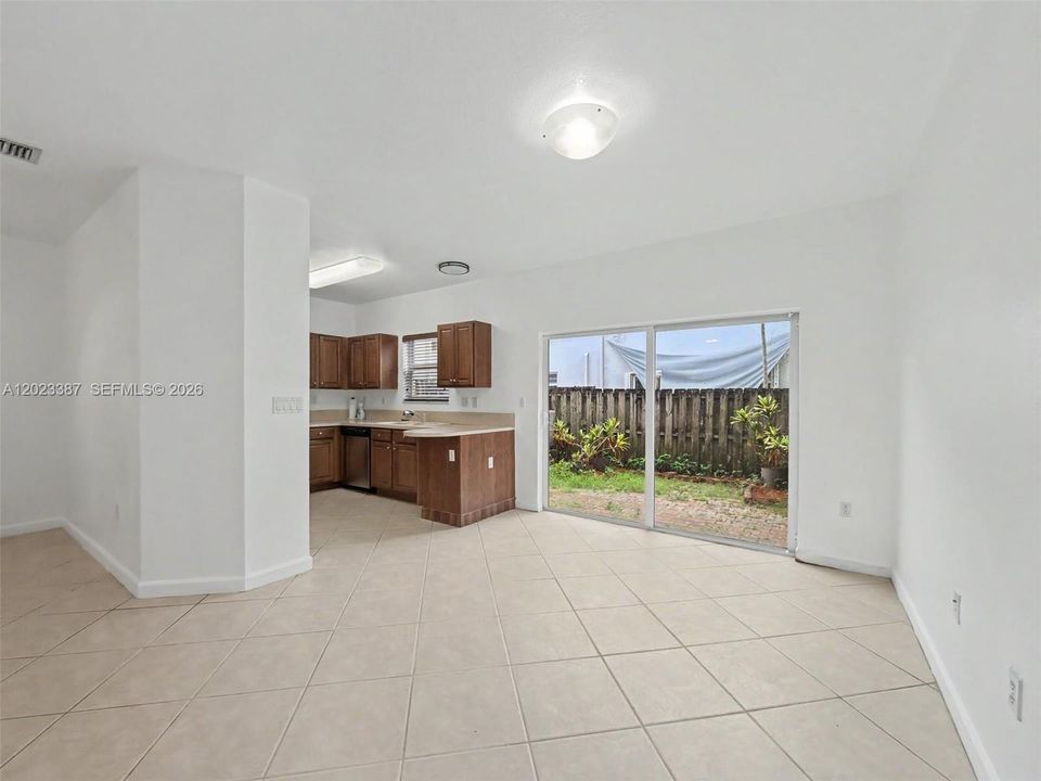 For Sale: $420,000 (3 beds, 2 baths, 1562 Square Feet)