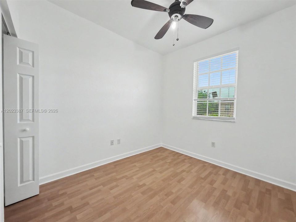 For Sale: $420,000 (3 beds, 2 baths, 1562 Square Feet)