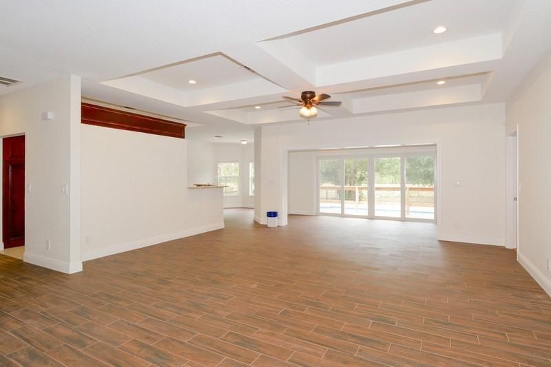 03_4935LamePantherLane_1_LivingRoom_Flex