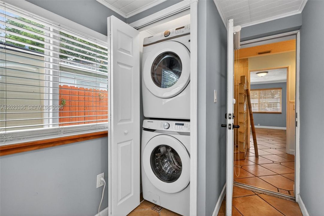 For Sale: $749,000 (3 beds, 2 baths, 1620 Square Feet)