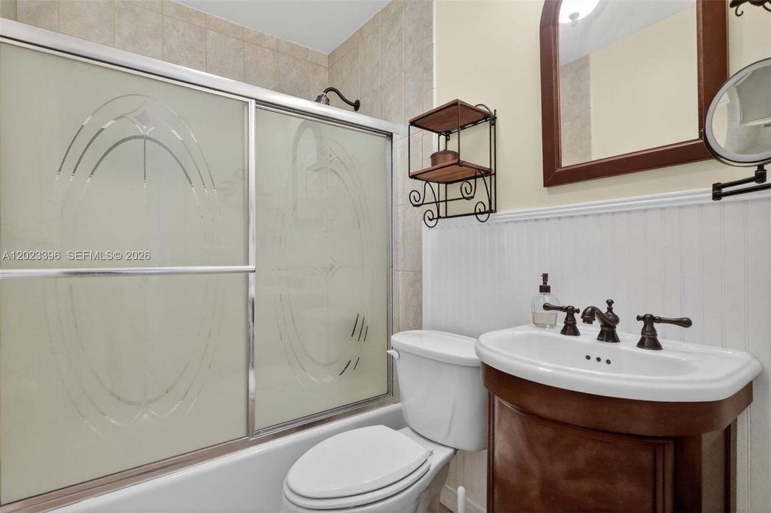 For Sale: $749,000 (3 beds, 2 baths, 1620 Square Feet)