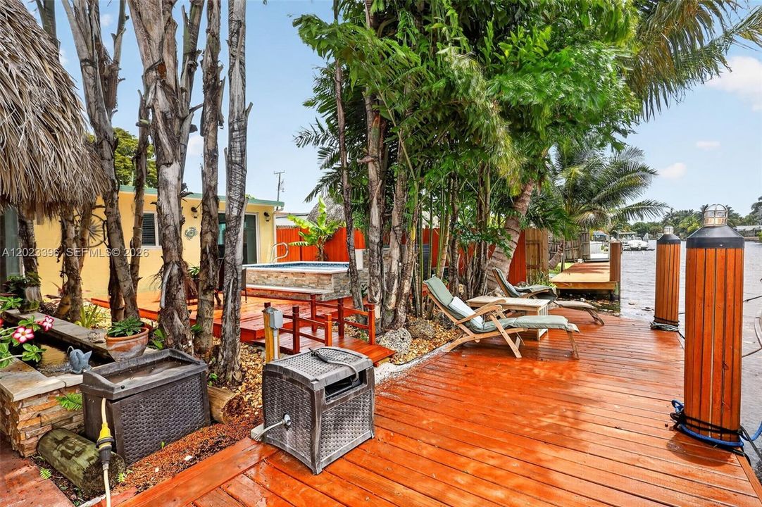 For Sale: $749,000 (3 beds, 2 baths, 1620 Square Feet)