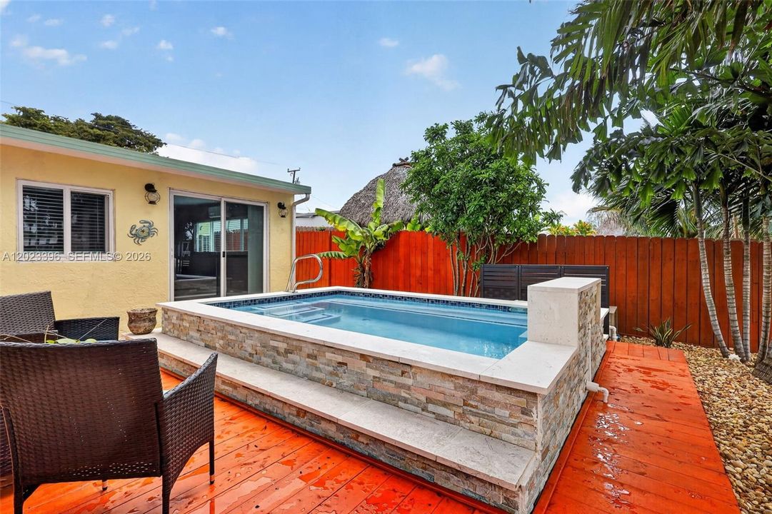 For Sale: $749,000 (3 beds, 2 baths, 1620 Square Feet)