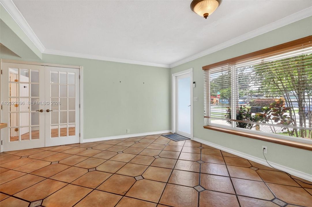 For Sale: $749,000 (3 beds, 2 baths, 1620 Square Feet)