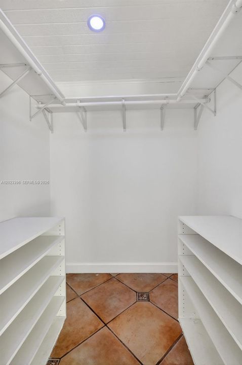 For Sale: $749,000 (3 beds, 2 baths, 1620 Square Feet)