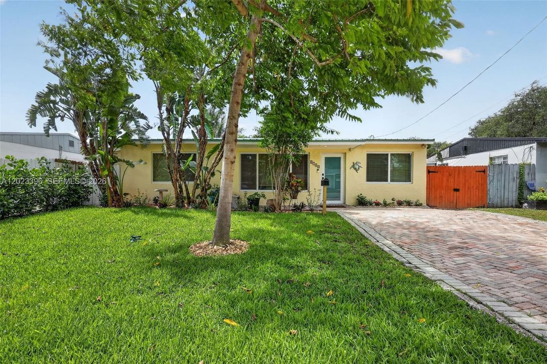 For Sale: $749,000 (3 beds, 2 baths, 1620 Square Feet)
