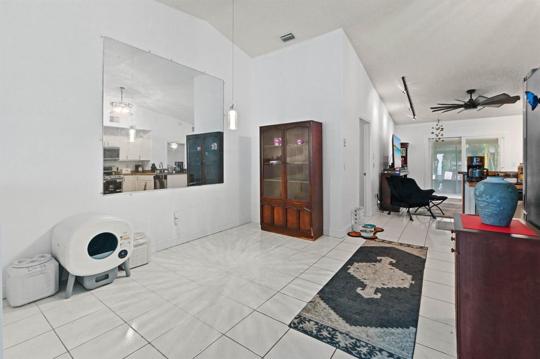 08 Living room 01