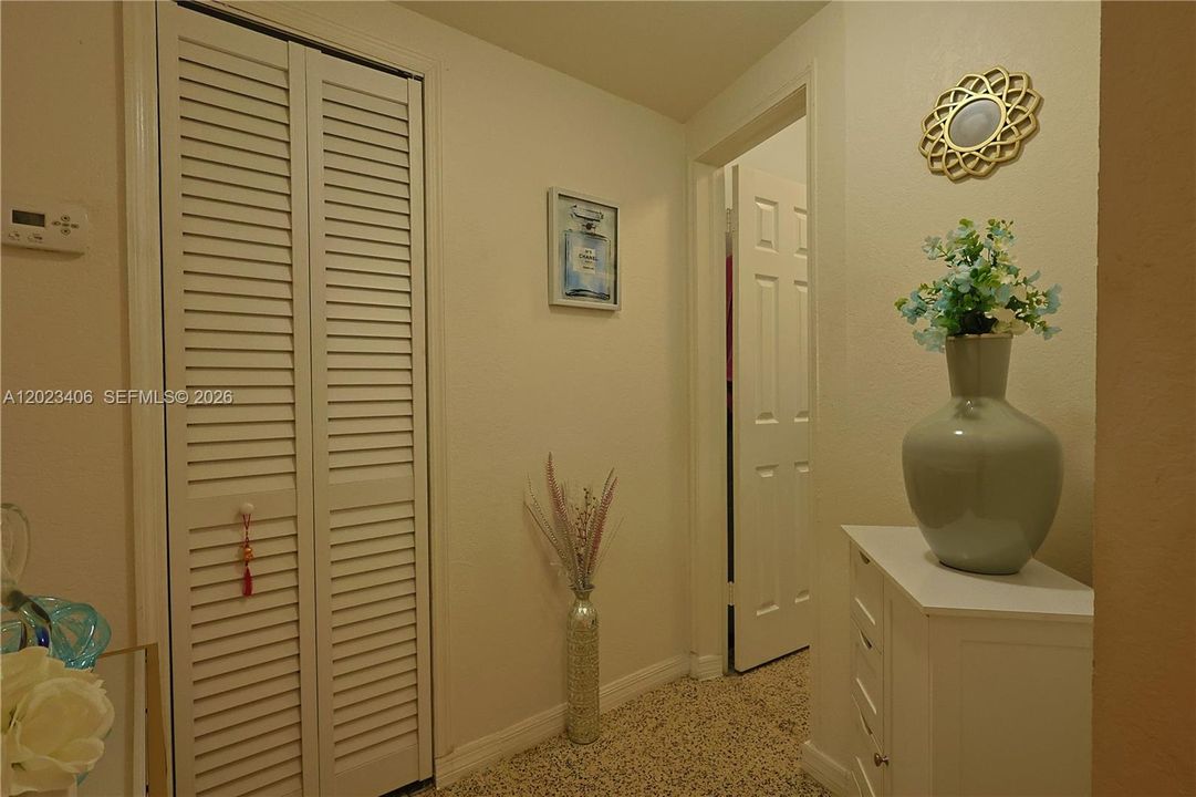 Active With Contract: $699,000 (2 beds, 3 baths, 1645 Square Feet)