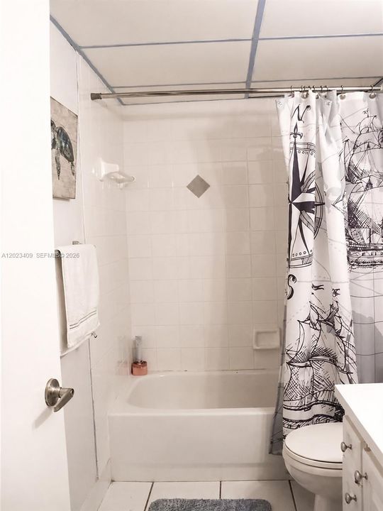 В аренду: $1,900 (2 спален, 2 ванн, 933 Квадратных фут)