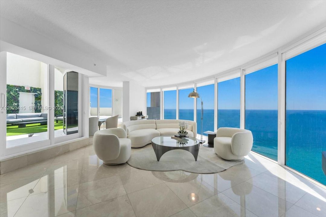 For Sale: $3,995,000 (3 beds, 3 baths, 2160 Square Feet)