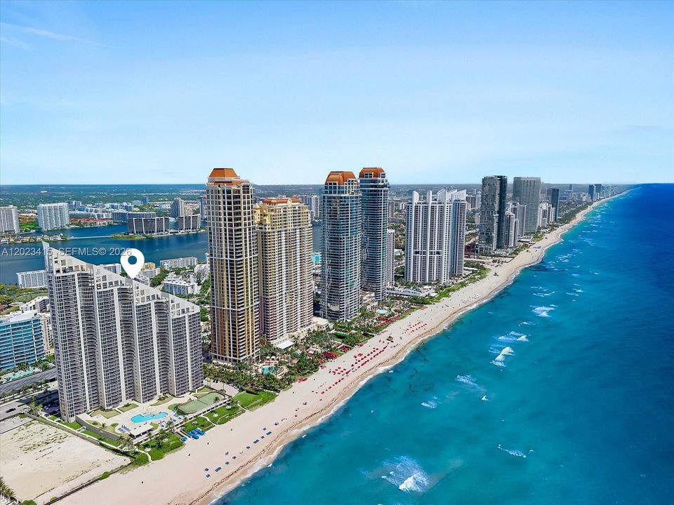 For Sale: $3,995,000 (3 beds, 3 baths, 2160 Square Feet)