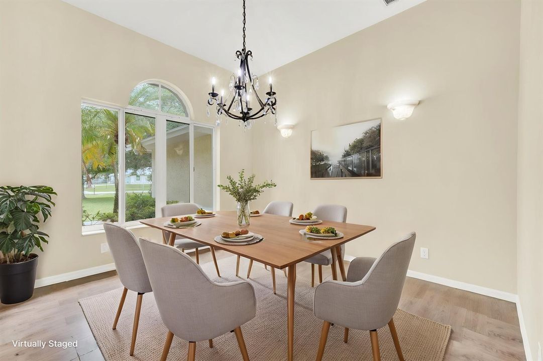 Virtually Staged Dining