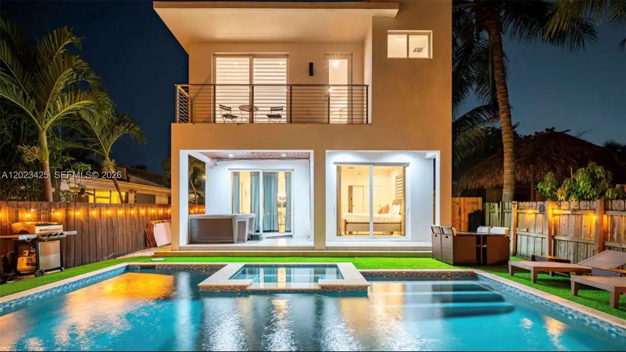 В аренду: $11,995 (4 спален, 3 ванн, 2255 Квадратных фут)