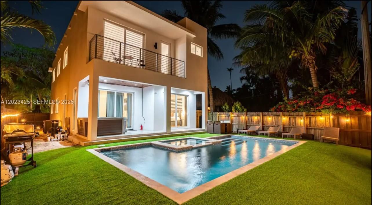 В аренду: $11,995 (4 спален, 3 ванн, 2255 Квадратных фут)