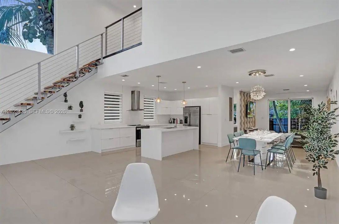 В аренду: $11,995 (4 спален, 3 ванн, 2255 Квадратных фут)
