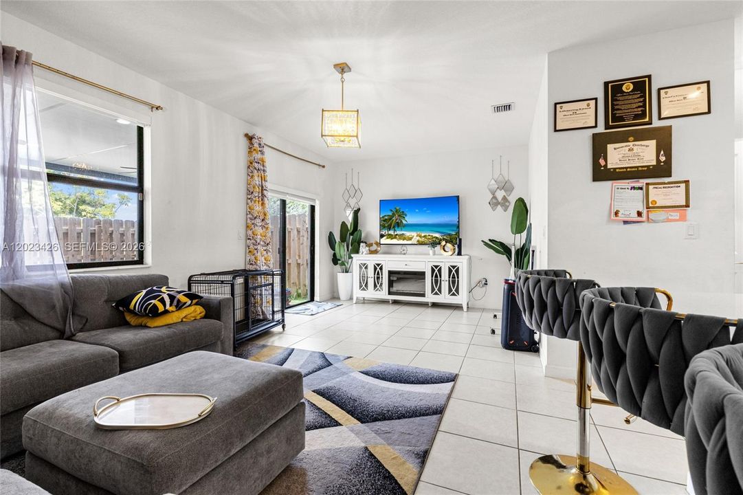 For Sale: $539,980 (4 beds, 2 baths, 1820 Square Feet)