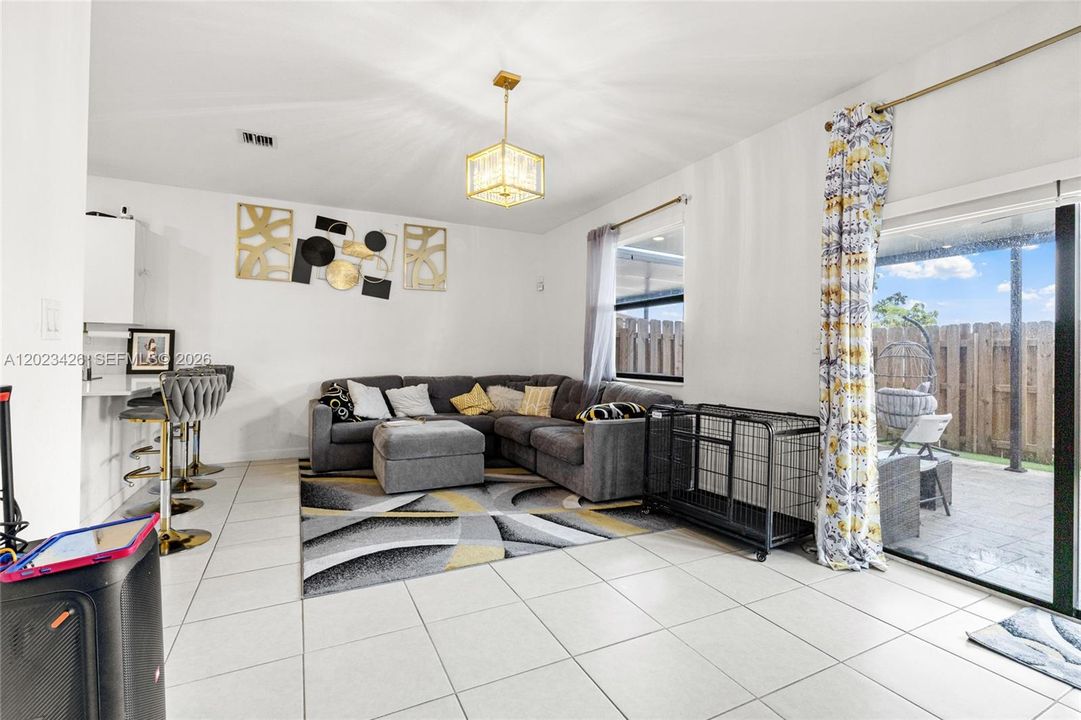 For Sale: $539,980 (4 beds, 2 baths, 1820 Square Feet)