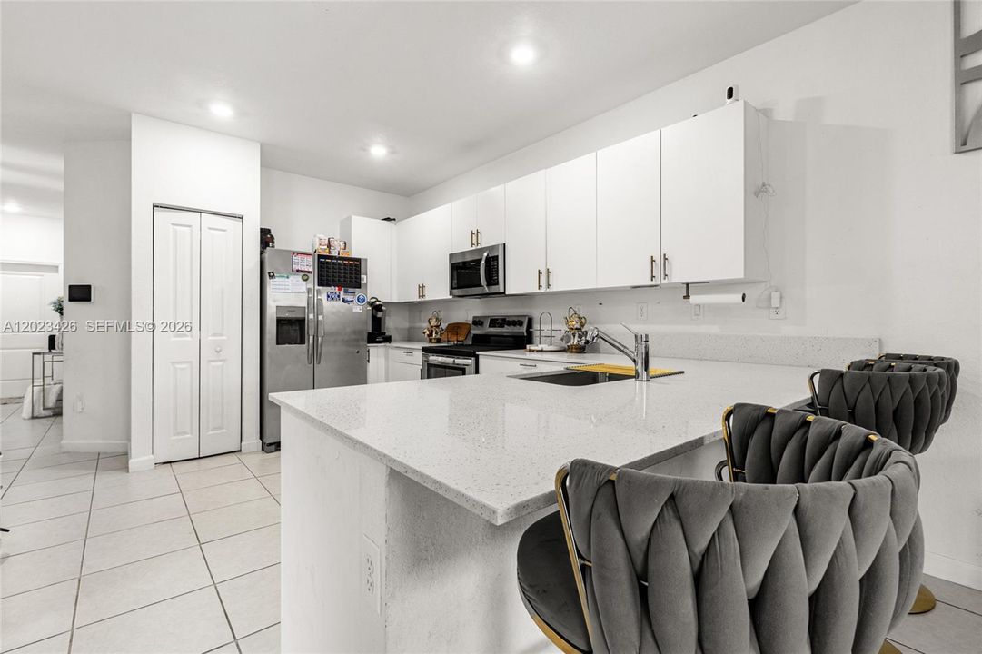 For Sale: $539,980 (4 beds, 2 baths, 1820 Square Feet)