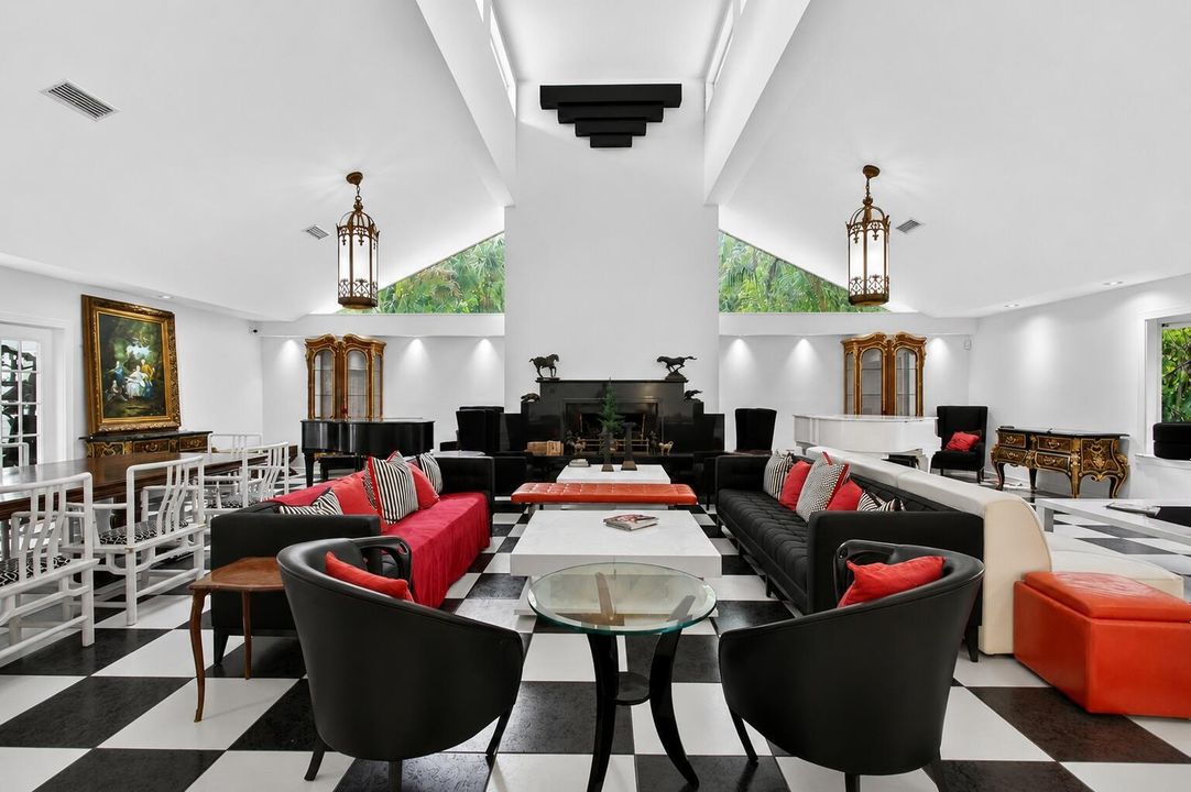 Living:Dining 2