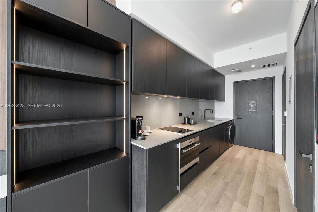 Activo con contrato: $485,000 (0 camas, 1 baños, 336 Pies cuadrados)