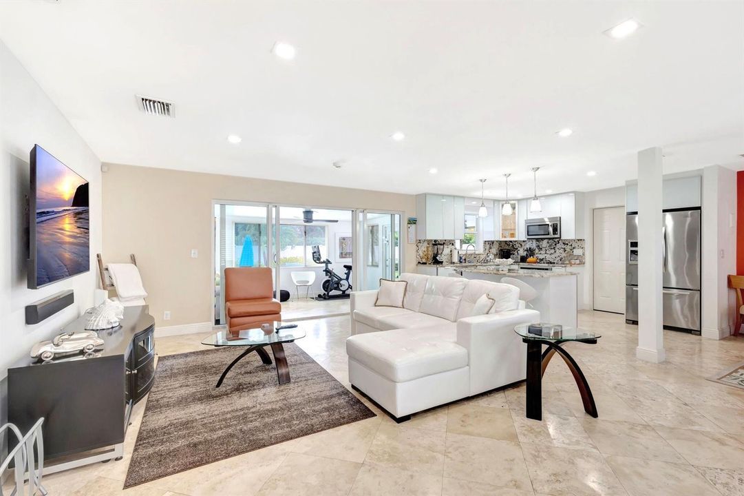 Living Room / Kitchen