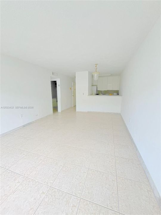 En Renta: $1,550 (1 camas, 1 baños, 696 Pies cuadrados)