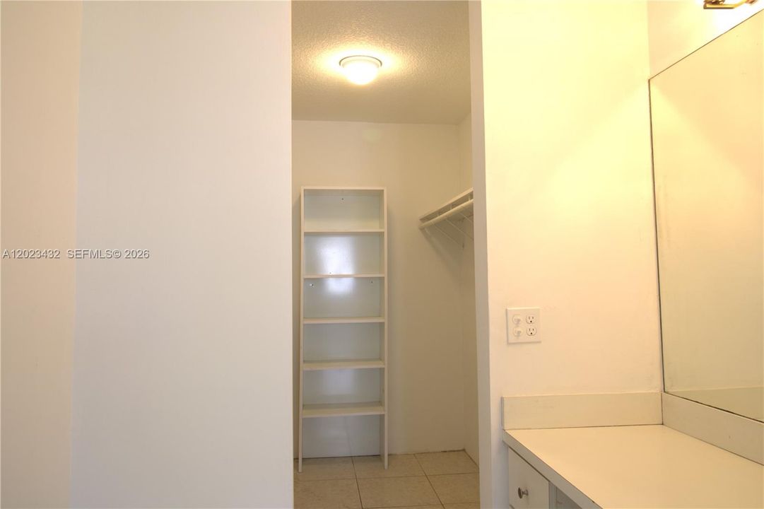 En Renta: $1,550 (1 camas, 1 baños, 696 Pies cuadrados)