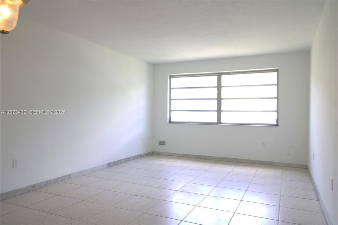 En Renta: $1,550 (1 camas, 1 baños, 696 Pies cuadrados)
