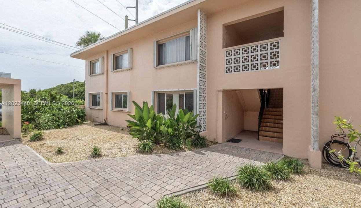 Vendido Recientemente: $219,000 (2 camas, 2 baños, 0 Pies cuadrados)