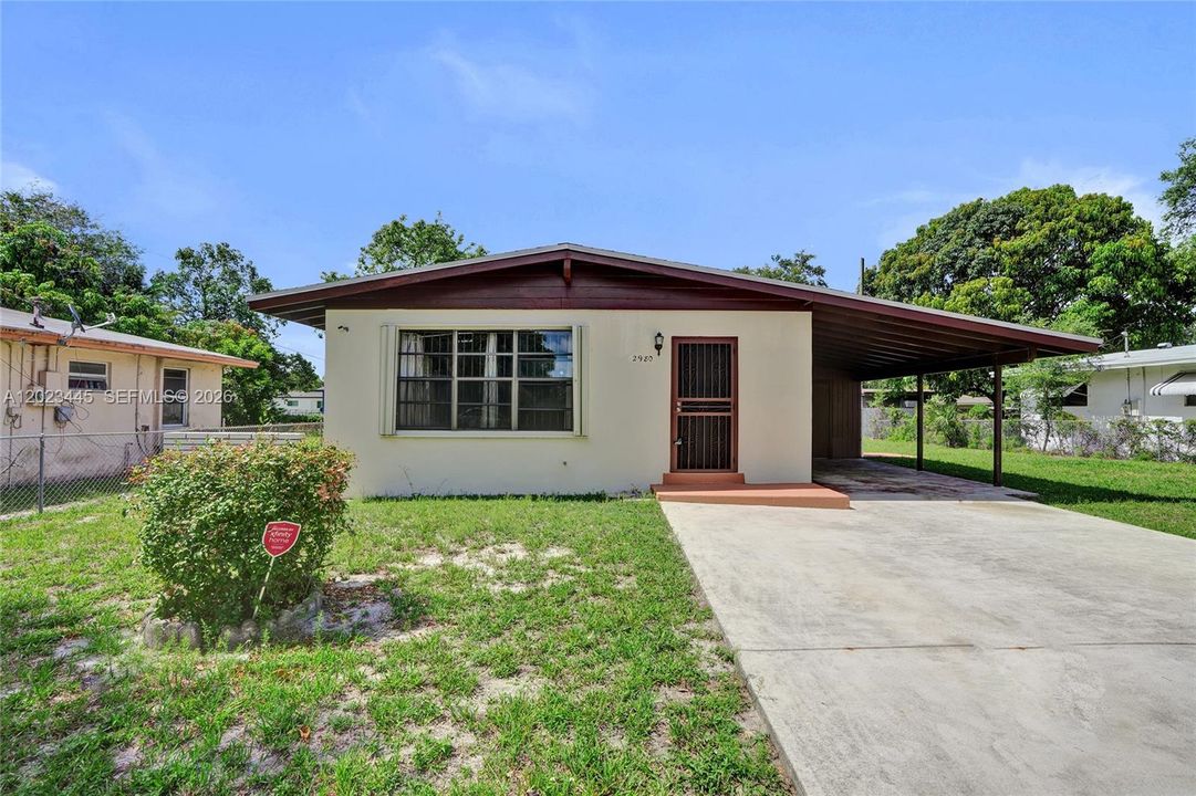 For Sale: $479,000 (3 beds, 1 baths, 1225 Square Feet)