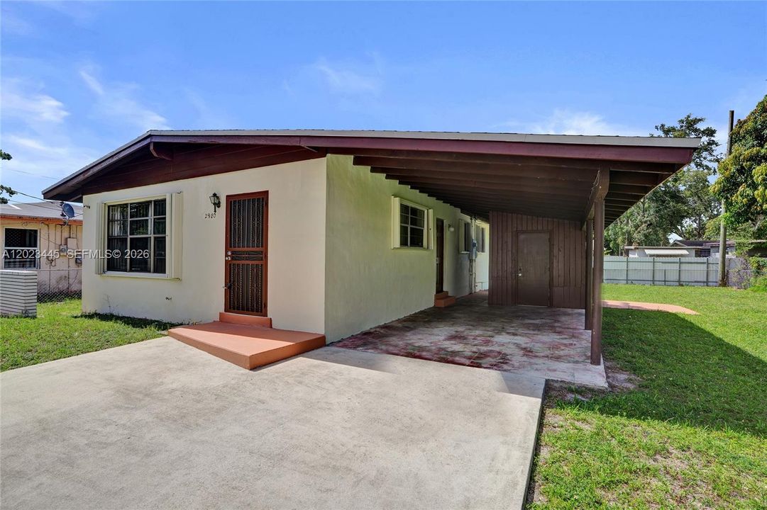 For Sale: $479,000 (3 beds, 1 baths, 1225 Square Feet)