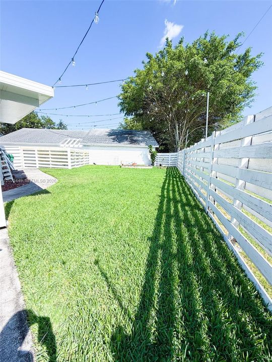 В аренду: $3,250 (2 спален, 2 ванн, 1249 Квадратных фут)