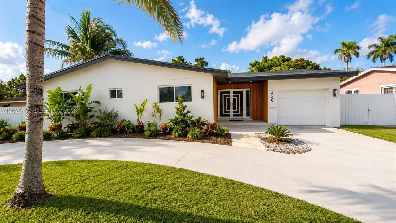 For Sale: $779,000 (5 beds, 3 baths, 2180 Square Feet)