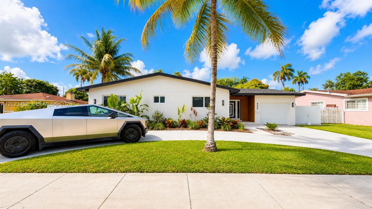 For Sale: $779,000 (5 beds, 3 baths, 2180 Square Feet)