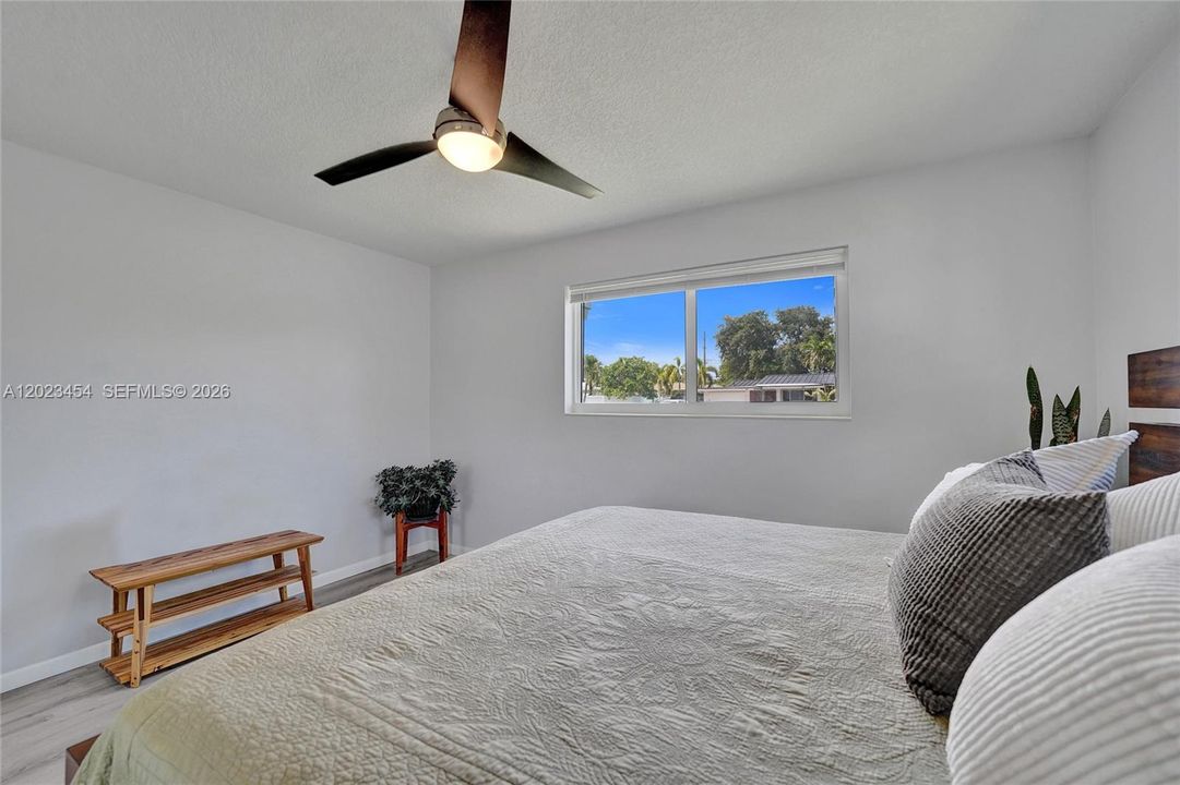 For Sale: $538,000 (2 beds, 2 baths, 1276 Square Feet)