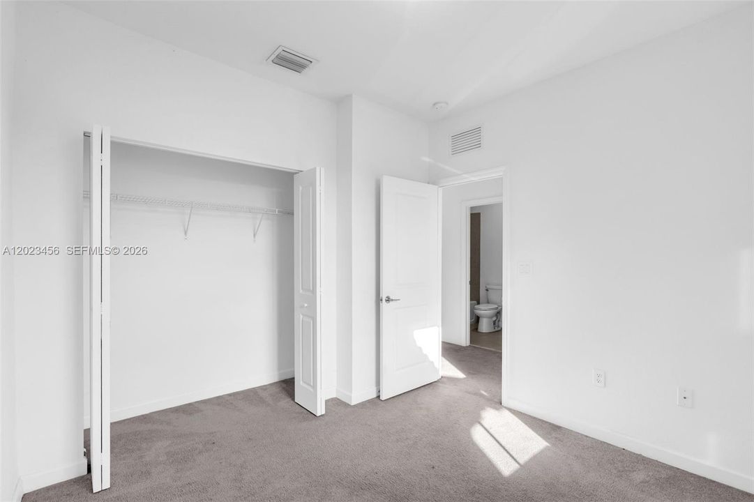 For Rent: $3,000 (3 beds, 2 baths, 1483 Square Feet)