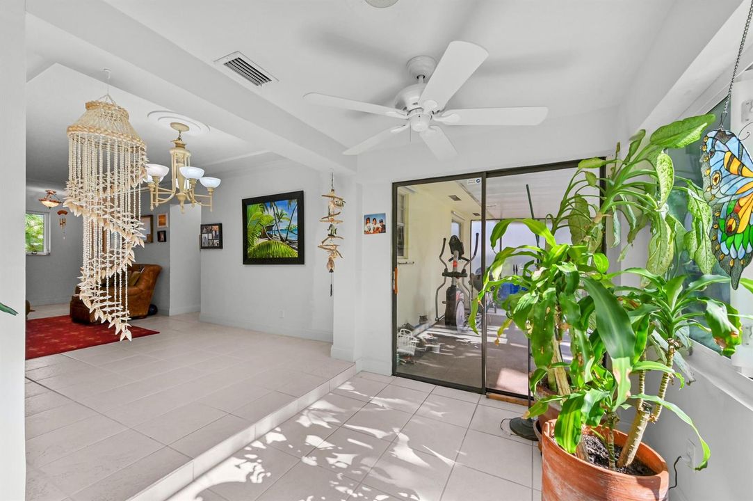 11 sunroom 01