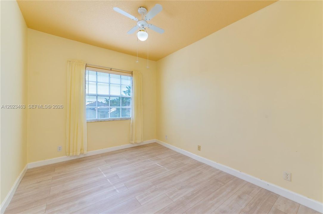 For Sale: $929,000 (4 beds, 2 baths, 2528 Square Feet)
