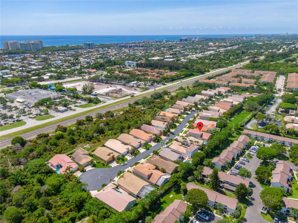 For Sale: $929,000 (4 beds, 2 baths, 2528 Square Feet)