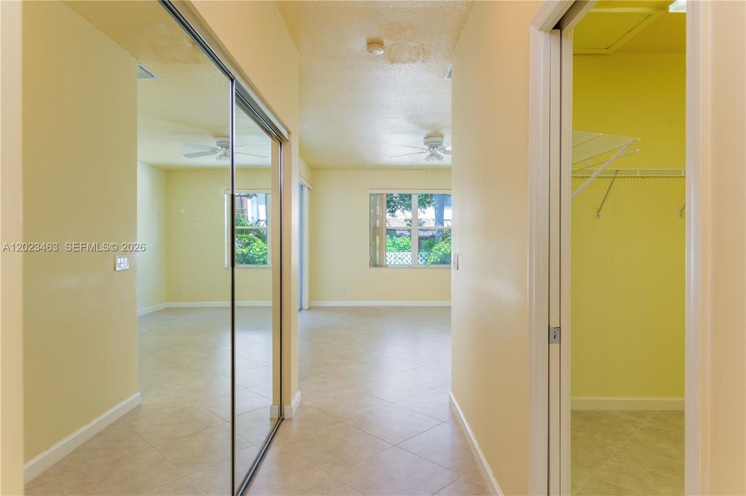 For Sale: $929,000 (4 beds, 2 baths, 2528 Square Feet)