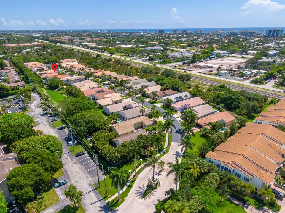 For Sale: $929,000 (4 beds, 2 baths, 2528 Square Feet)