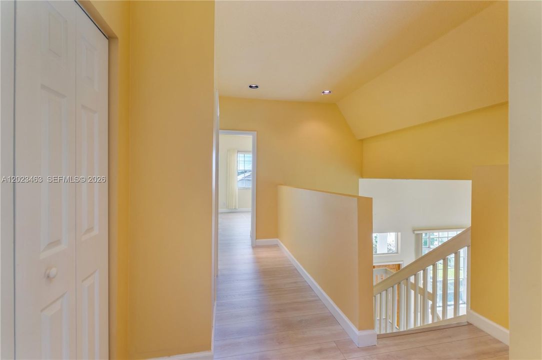 For Sale: $929,000 (4 beds, 2 baths, 2528 Square Feet)