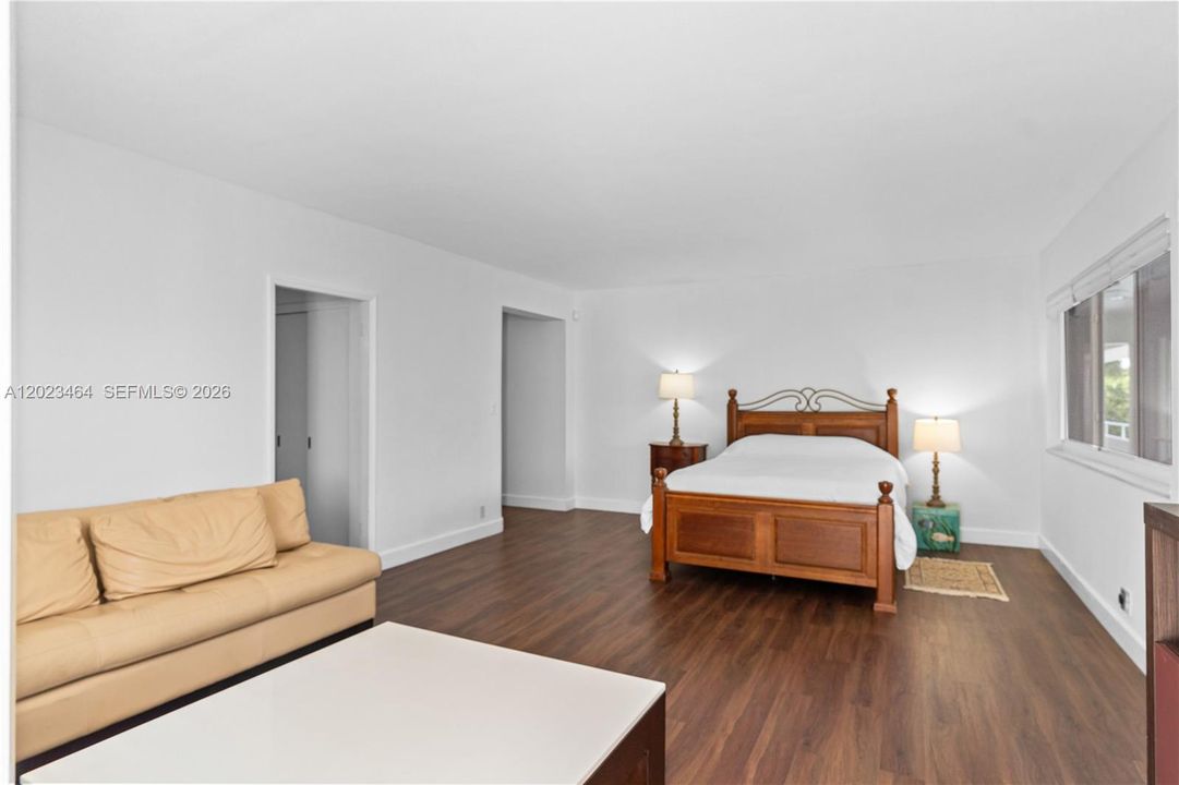 For Rent: $8,500 (3 beds, 4 baths, 2755 Square Feet)
