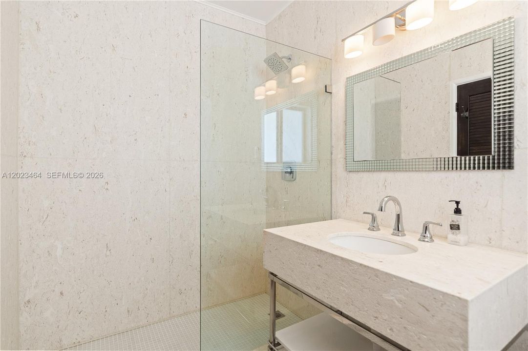 For Rent: $8,500 (3 beds, 4 baths, 2755 Square Feet)