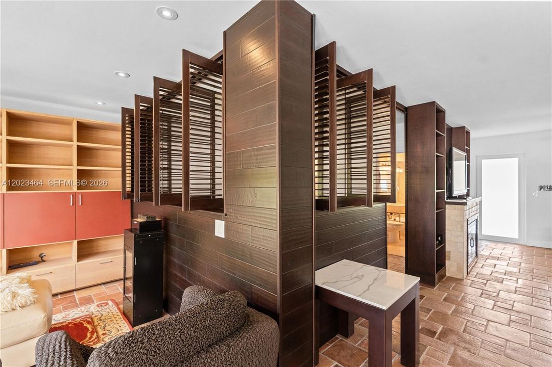 For Rent: $8,500 (3 beds, 4 baths, 2755 Square Feet)