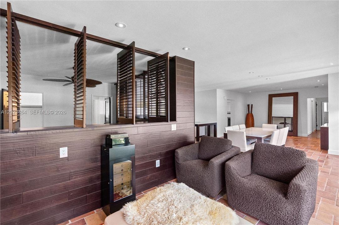 For Rent: $8,500 (3 beds, 4 baths, 2755 Square Feet)
