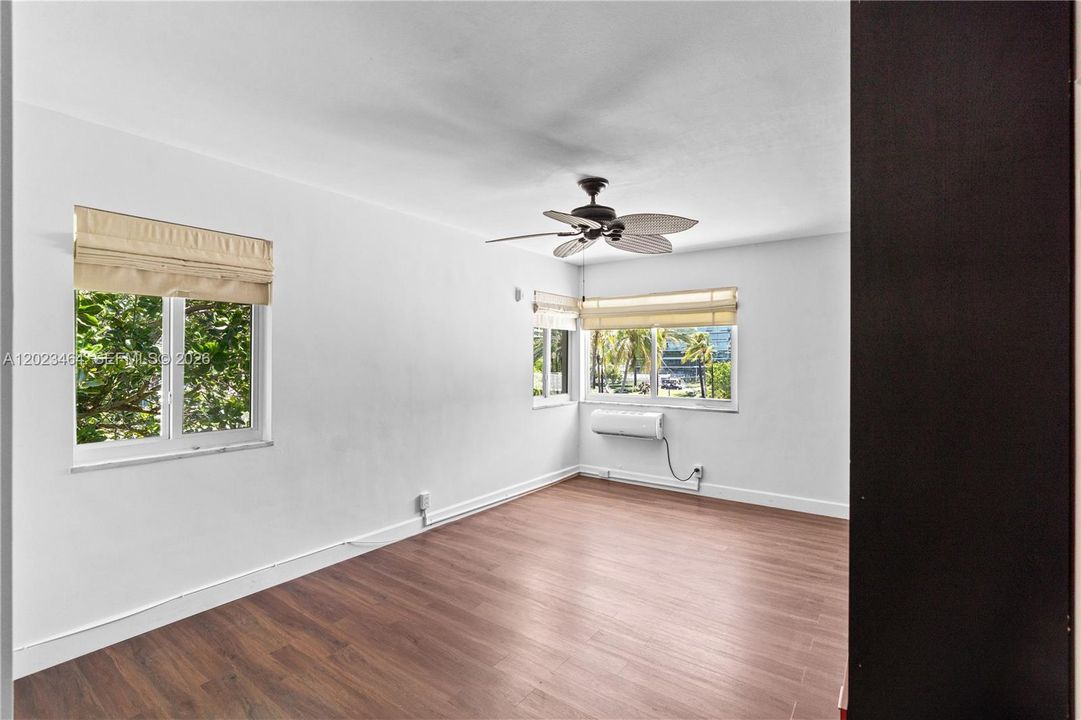 For Rent: $8,500 (3 beds, 4 baths, 2755 Square Feet)