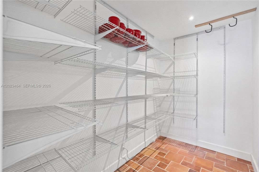 For Rent: $8,500 (3 beds, 4 baths, 2755 Square Feet)