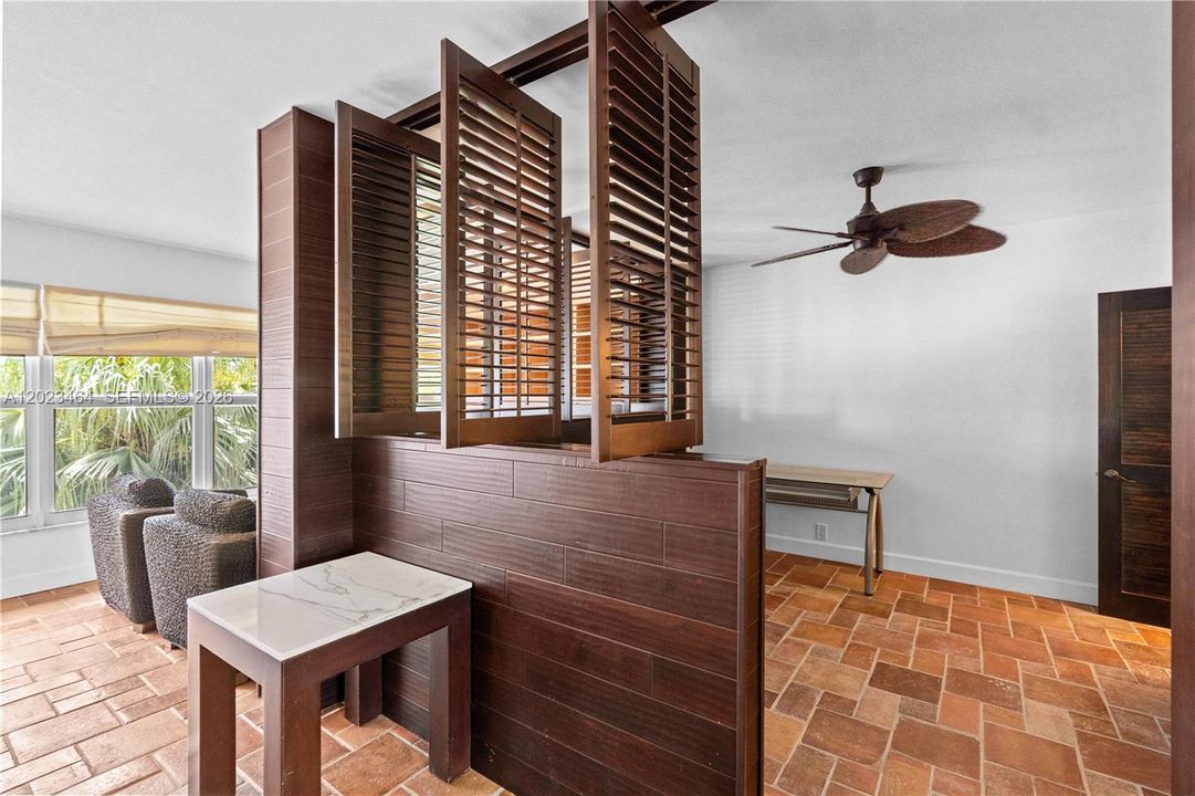 For Rent: $8,500 (3 beds, 4 baths, 2755 Square Feet)