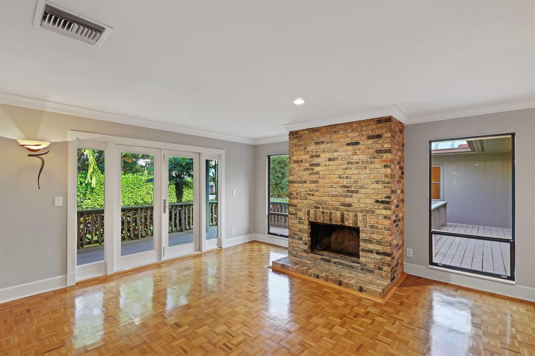 111 S Flagler Way - 34
